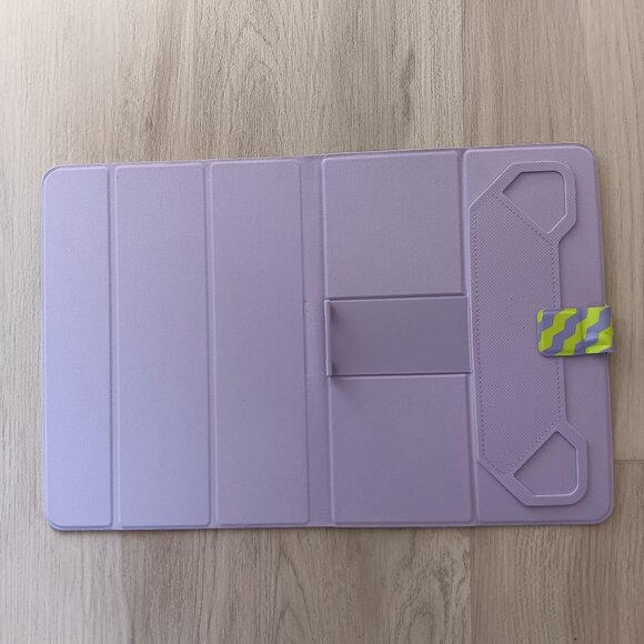 New GEMS Kids Zig Zag Universal Tablet Case Purple Green Screen Size 7" - 11" - Picture 3 of 8